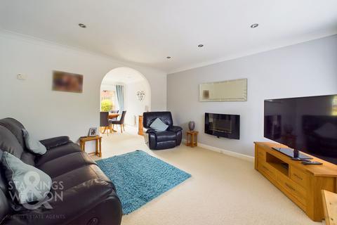 3 bedroom detached house for sale, Uphalle, Taverham, NR8 6UQ