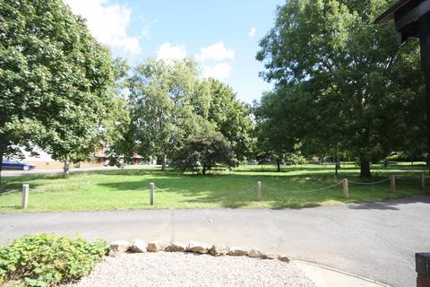 2 bedroom terraced house to rent, Wilton Way, Exeter