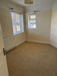 3 bedroom apartment to rent, White Lion Road, Litttle Chalfont