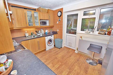 undefined, Gorham Drive, Downswood Maidstone £1350 pcm
