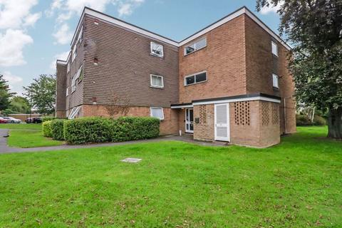 1 bedroom flat for sale, Langley - Walking distance to Langley Mainline