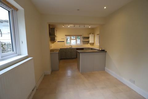 4 bedroom detached house to rent, Meadfoot Road, Torquay