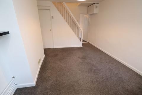 2 bedroom semi-detached house to rent - Burlington Road, Colchester