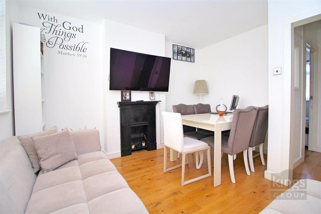 Cavendish Road, Edmonton, N18 2 bed £310,000