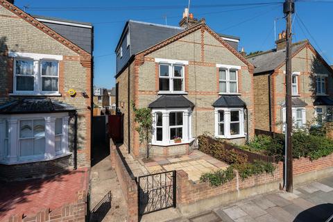 103 Canbury Avenue, Kingston Upon Thames, KT2 6JR