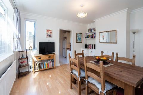 103 Canbury Avenue, Kingston Upon Thames, KT2 6JR