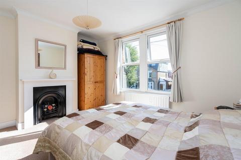 103 Canbury Avenue, Kingston Upon Thames, KT2 6JR