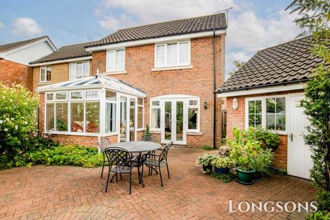 2 bedroom terraced house for sale - Oakleigh Drive, Swaffham