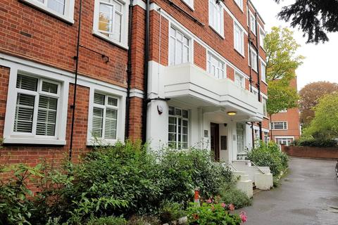 3 bedroom apartment to rent - Flat 11 Hill Court 104, Wimbledon Hill Road, London, SW19