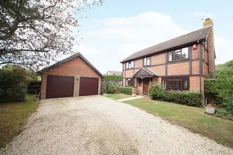 garages in hook hampshire