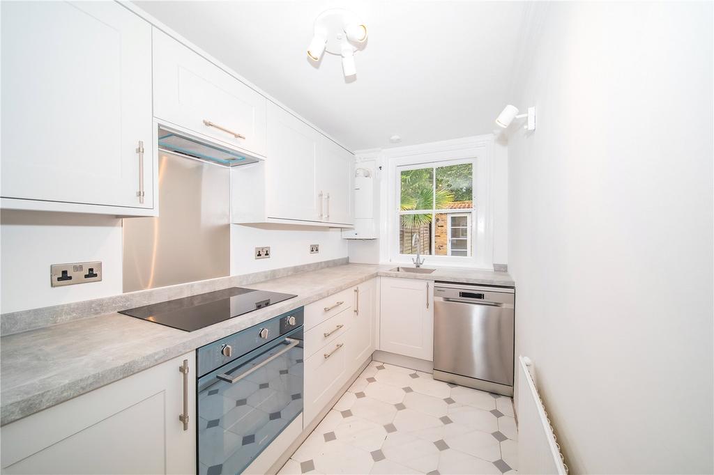 Paxton Road, Chiswick, London 4 bed terraced house £2,708 pcm (£625 pw)
