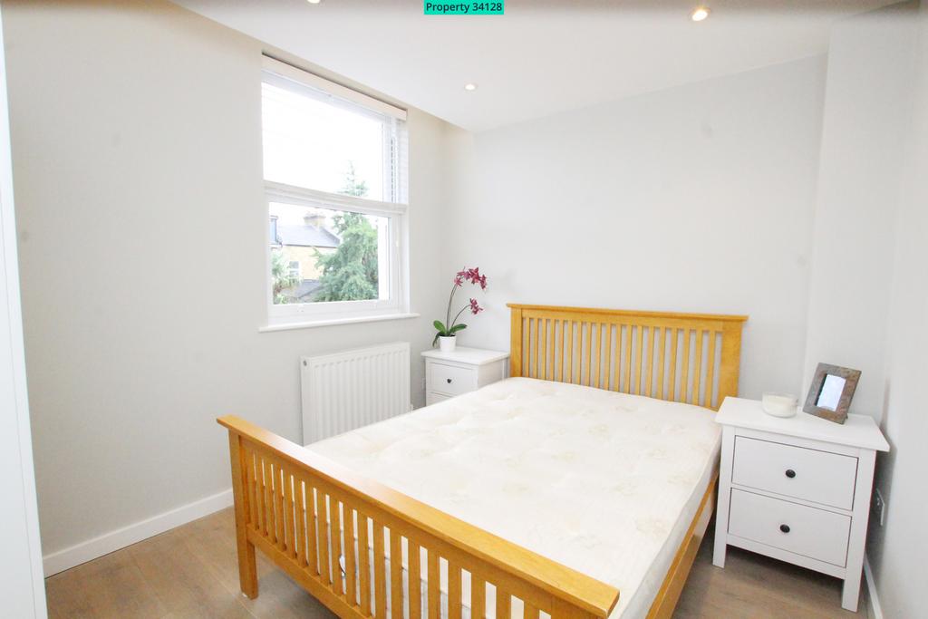 Apartment in London - View 5