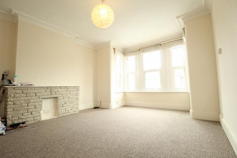 1 bedroom flat to rent, Felbrigge Road, Seven Kings, IG3