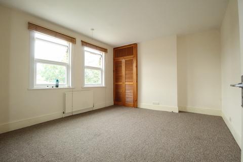 1 bedroom flat to rent, Felbrigge Road, Seven Kings, IG3