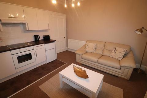 1 bedroom flat to rent, Skene Street, First Floor Right, AB10