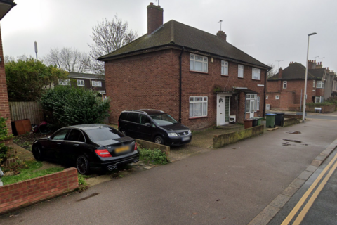5 bedroom semi-detached house to rent, Crownfield Road, London E15