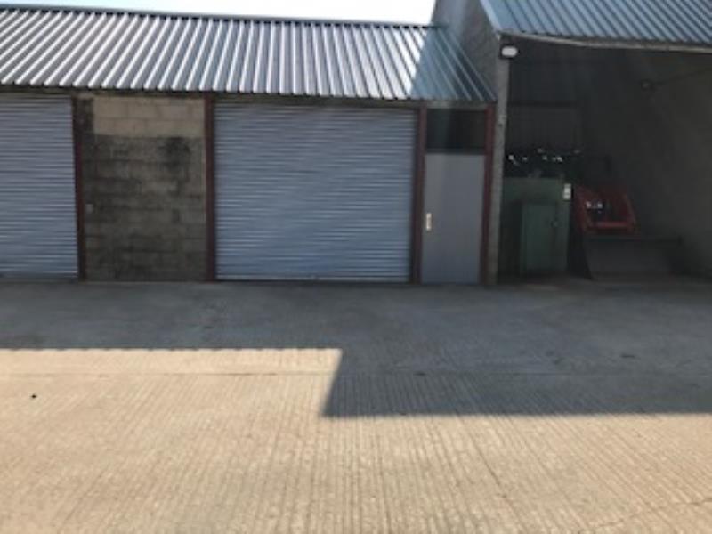 Between CIRENCESTER and FAIRFORD Industrial unit £475 pcm (£110 pw)