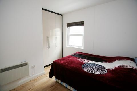2 bedroom apartment to rent - Buross Street, Whitechapel, London