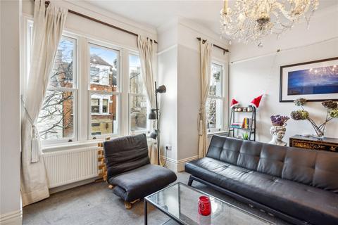 4 bedroom apartment to rent, Aliwal Road, London, SW11