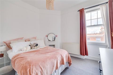 2 bedroom apartment to rent, Kings Court Mansions, 737 Fulham Road, London, SW6