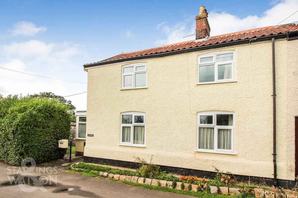 Station Road, Cantley, Norwich 3 bed cottage £255,000