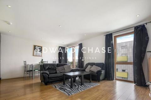 2 bedroom apartment to rent, Axe Street, Barking, IG11