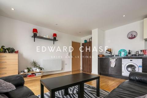 2 bedroom apartment to rent, Axe Street, Barking, IG11