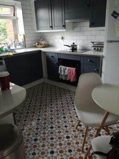 4 bedroom flat to rent, Wimbourne Street