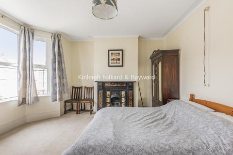 44 Honley Road, London, SE6 2JB
