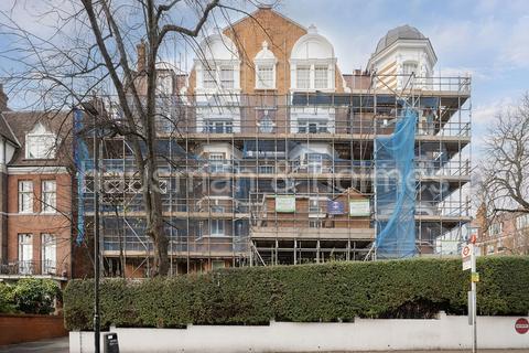 3 bedroom flat to rent, King's Gardens, Kilburn