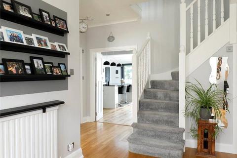 18 Dora Road, London, SW19 7HH