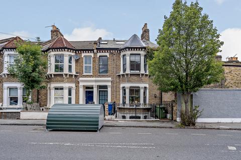 3 bedroom flat to rent, Lyndhurst Grove, Camberwell, London SE15