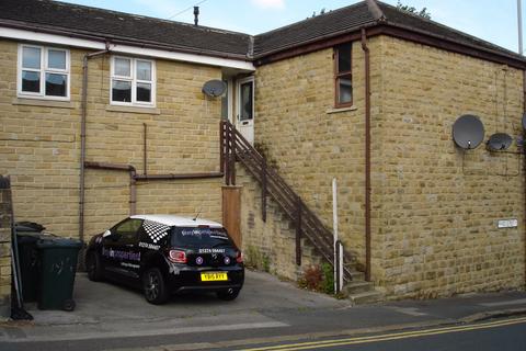 2 bedroom flat to rent, Saltaire Road, Shipley, West Yorkshire, BD18