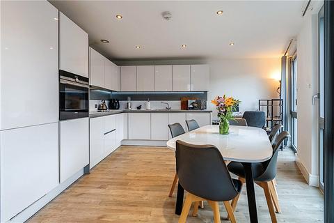 2 bedroom maisonette for sale, Boleyn Road, London, N16