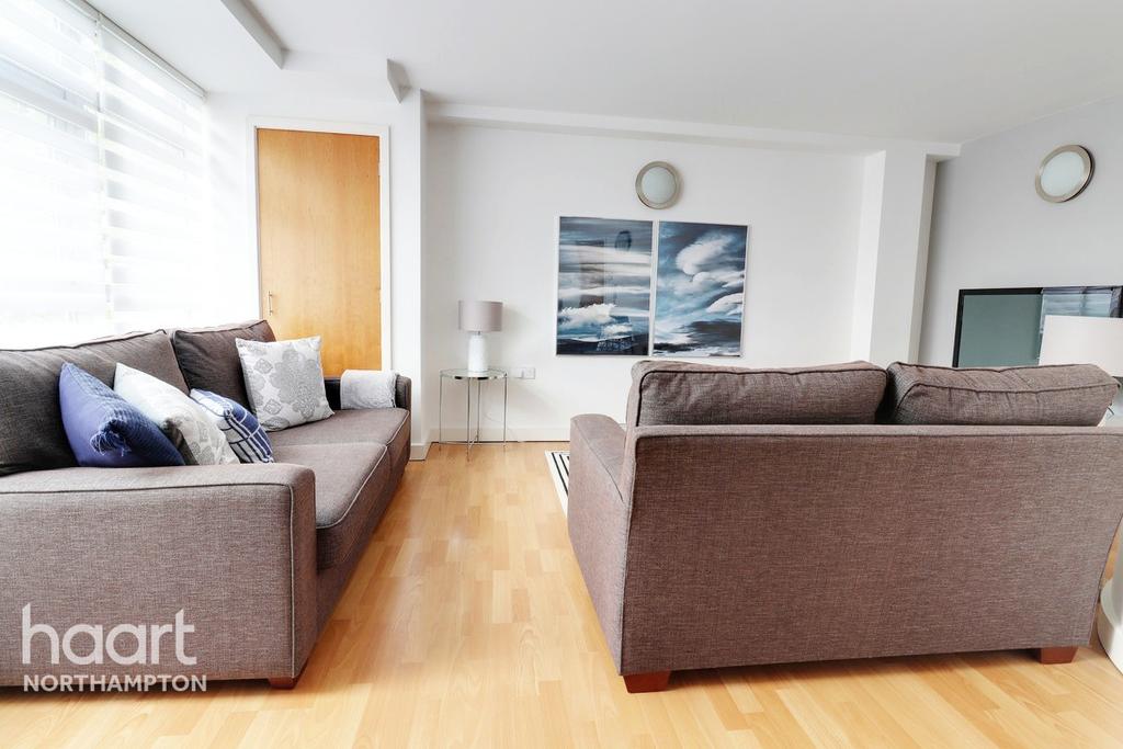 Hazelwood Road, Northampton 1 bed apartment £130,000