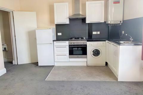 2 bedroom flat to rent - Leicester Road, Oadby LE2