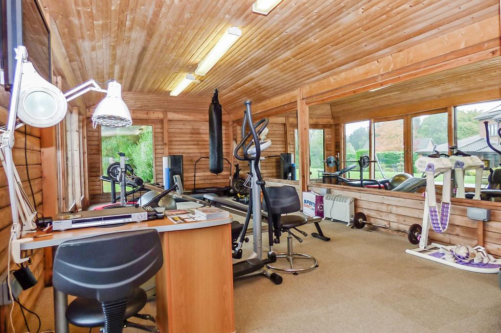 Carnoustie, Usworth, Washington, Tyne & Wear, NE37 1ND 5 bed detached