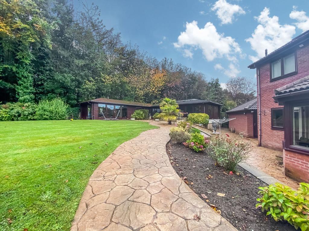 Carnoustie, Usworth, Washington, Tyne & Wear, NE37 1ND 5 bed detached