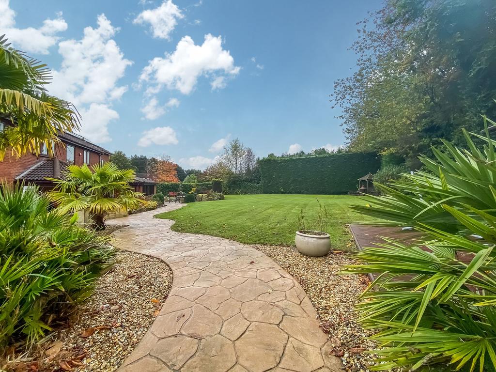 Carnoustie, Usworth, Washington, Tyne & Wear, NE37 1ND 5 bed detached