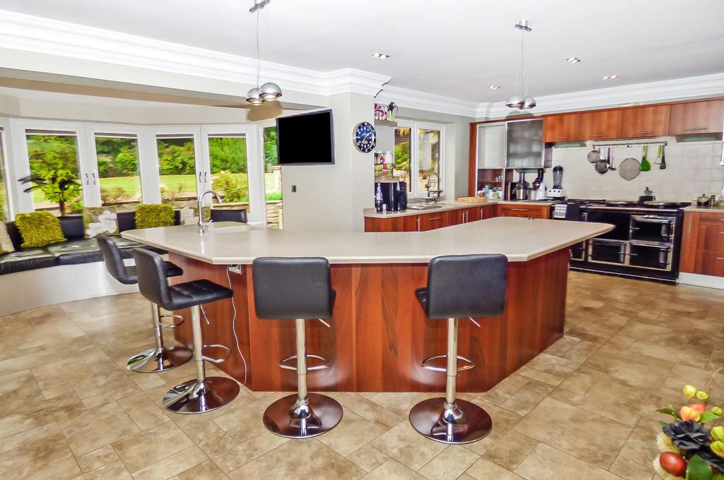 Carnoustie, Usworth, Washington, Tyne & Wear, NE37 1ND 5 bed detached