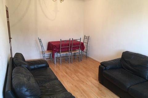 2 bedroom flat to rent - Cornhill Square, Aberdeen, AB16