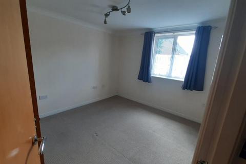 2 bedroom house to rent, 581 Bradford Road Birkenshaw