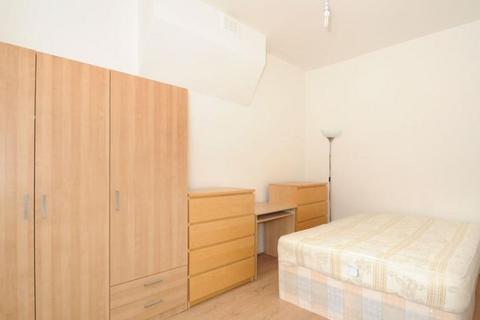 2 bedroom flat to rent, Maidstone Road, Bounds Green N11