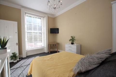 1 bedroom in a house share to rent, Bath Road, Cheltenham GL53