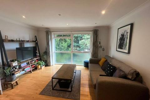 undefined, Framfield Court, Queen Annes Gardens, Enfield, EN1
