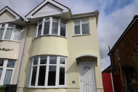 3 bedroom semi-detached house to rent, Heathcote Road, Whitnash, Leamington Spa