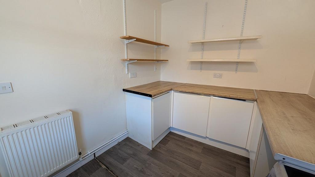 Apartment in Wyke Regis - View 3
