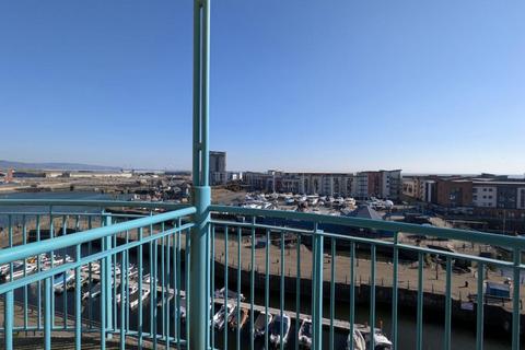 2 bedroom apartment to rent, 20 Pocketts Wharf Marina Swansea