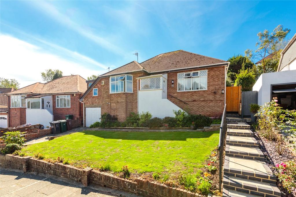 Valley Drive, Brighton, East Sussex, BN1 5 bed detached house £700,000