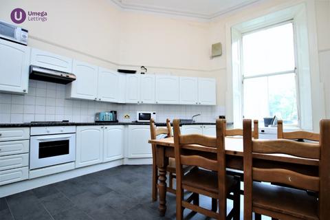 3 bedroom flat to rent, Coates Place, West End, Edinburgh, EH3